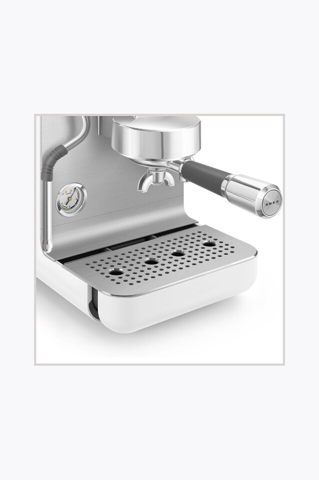 Smeg Espresso Machine Minipro, White